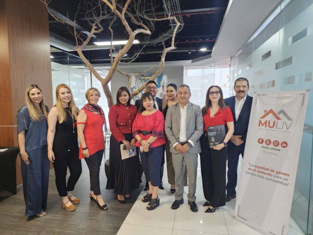 PLÁTICA MENSUAL ADMINISTRACIÓN CAPITAL HUMANO